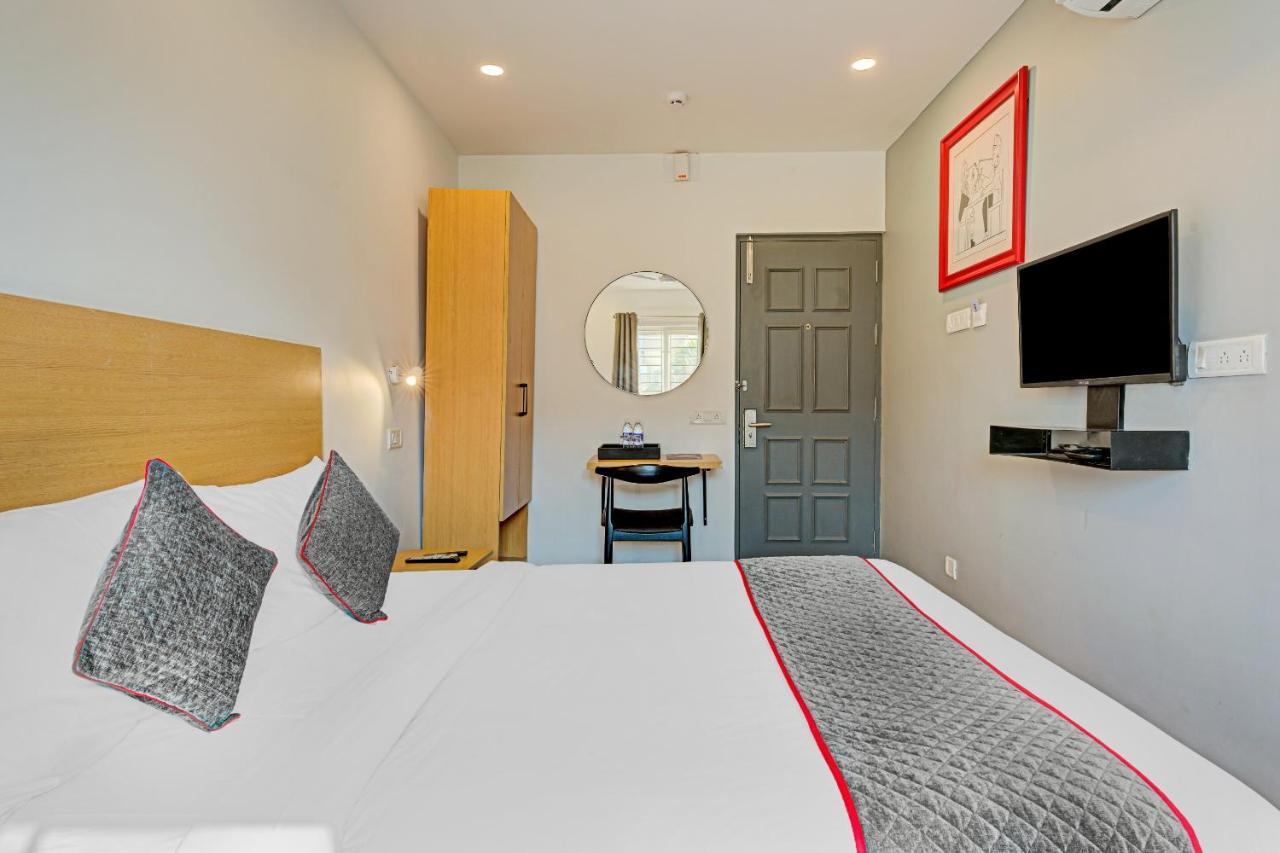 Oyo Townhouse 74871 Thoraipakkam Hotel Madras Zewnętrze zdjęcie